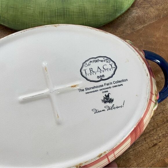 TRACY stone house farm collection covered oval casserole - Picture 4 of 5